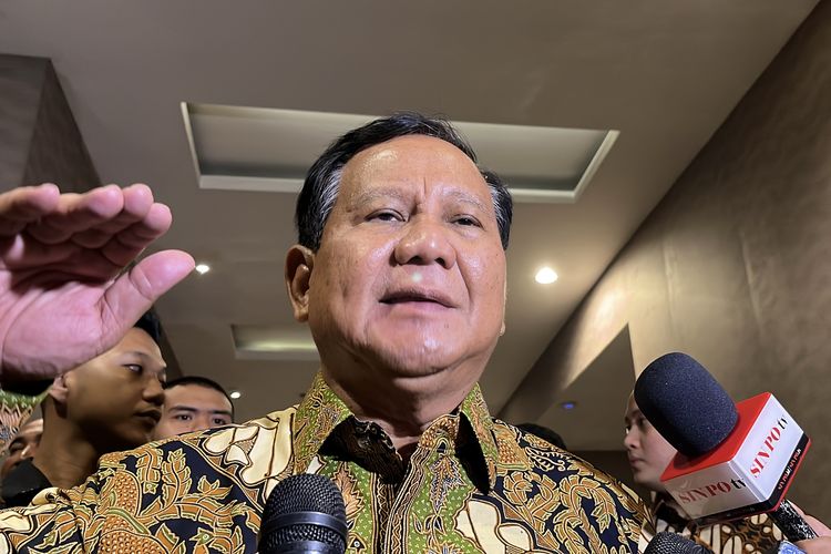 Menteri Pertahanan (Menhan) Prabowo Subianto saat ditemui di Hotel Bidakara Jakarta, Selasa (15/8/2023).
