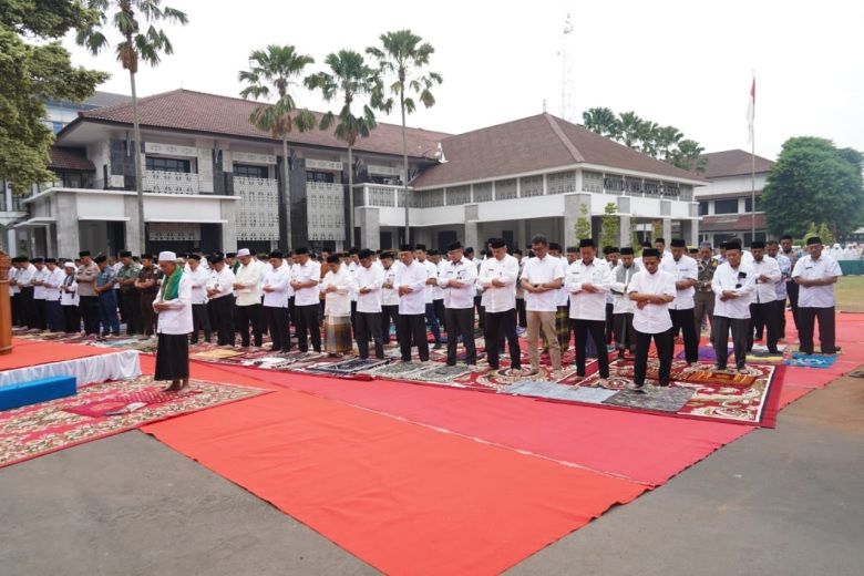 Kemarau Berkepanjangan, ASN di Pemkot Cilegon Gelar Salat Istisqa