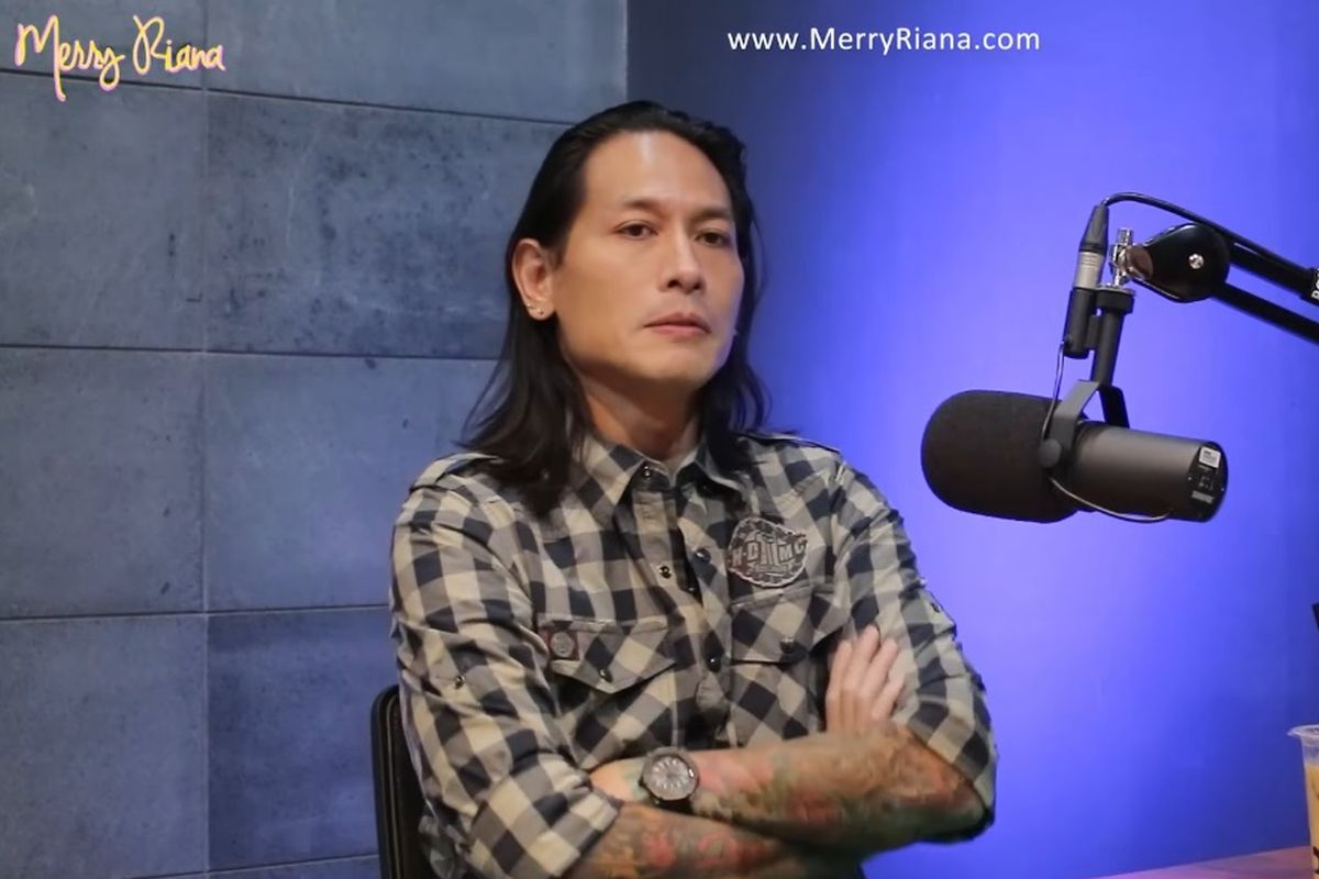 Chef Juna Rorimpandey menjadi tamu podcast Merry Riana.