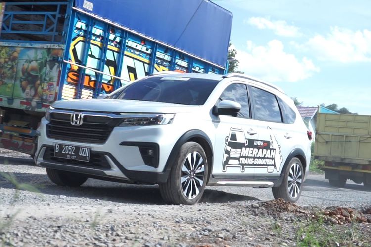 Merapah Trans-Sumatera 2022 dengan Honda BR-V Prestige Honda Sensing 
