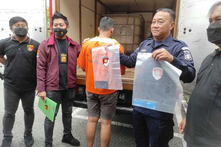 Pengetap BBM Diringkus Unit Tipiter Polresta Balikpapan, modifikasi truk box biar bisa isi berulang di SPBU.