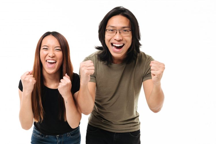 Beberapa zodiak dikenal sulit menjaga rahasia, apalagi soal kejutan. Gemini, Sagittarius, Leo, dan Aries termasuk yang sering tak bisa menahan diri.
