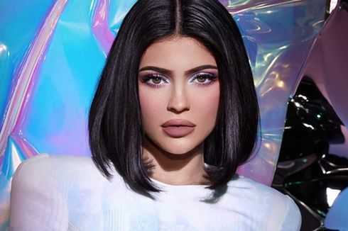 Jual Saham Bisnis Kosmetiknya, Kylie Jenner Makin Kaya