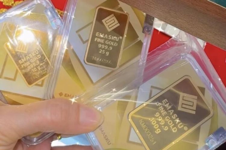 Ilustrasi emas non-antam