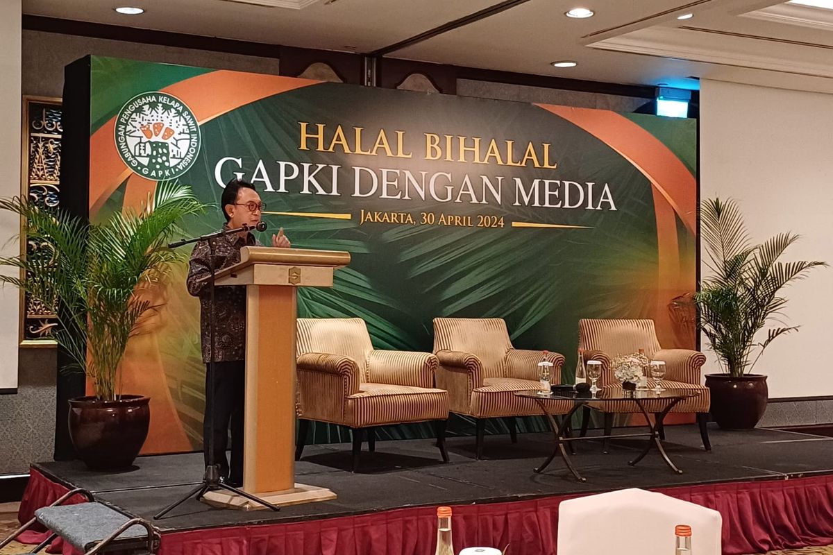 Ketua Umum Gapki Eddy Martono dalam acara Halal Bihalal Gapki di Jakarta, Selasa (30/4/2024).
