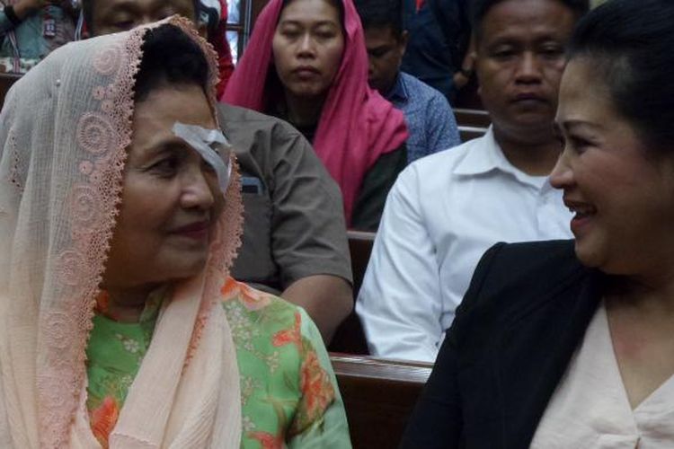 Mantan Menteri Kesehatan, Siti Fadilah Supari, menjadi terdakwa di Pengadilan Tipikor Jakarta, Rabu (22/2/2017).
