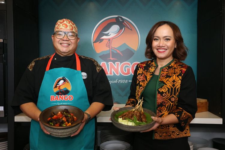 Bango berkolaborasi bersama Chef Ragil menghadirkan makanan legendaris Indonesia di rumah.