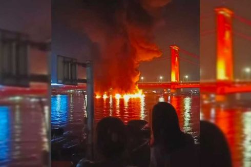 Perahu Jukung Meledak dan Terbakar di Sungai Musi, 1 Orang Tewas