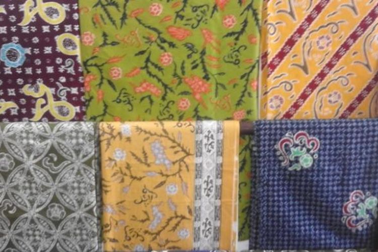 batik besurek yang dibuat dari tangan