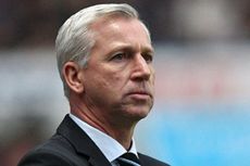 Gantikan Pulis, Alan Pardew Resmi Jadi Pelatih West Brom 