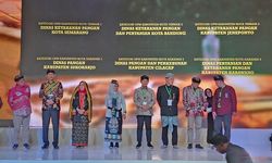 Gelar Program Pak Rahman, Pemkot Semarang Sabet Predikat Kota Terbaik di Ajang SPHP Award 2023 