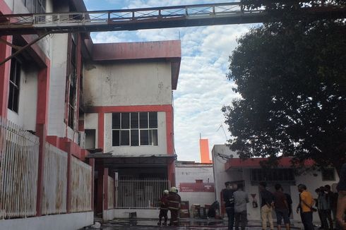 Kebakaran Gedung Telkom Pekanbaru Sudah Dipadamkan, yang Terbakar Bagian Pengaturan Jaringan