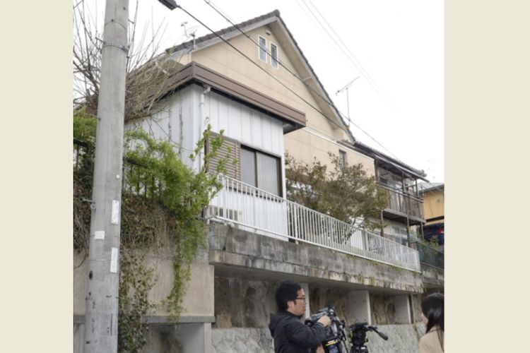 Kediaman tempat tinggal tersangka Yoshitane Yamasaki yang dituduh telah mengurung anaknya selama lebih dari 20 tahun di kota Sanda, prefektur Hyogo, barat Jepang.