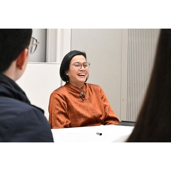 Sri Mulyani ditunjuk menjadi anggota dewan pengurus Gates Foundation, yayasan filantropi milik Bill Gates. Ditunjuk Jadi Dewan Pengurus Gates Foundation, Ini Respons Sri Mulyani