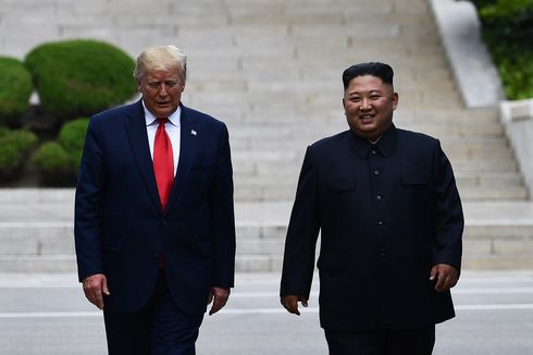 Trump: Kim Jong Un Senang Bertemu Saya