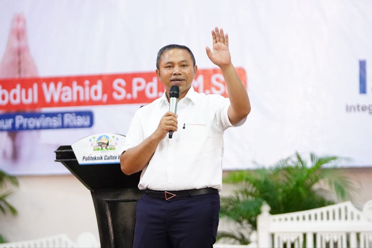 Gubernur Riau (Gubri) Abdul Wahid tengah menyiapkan pelaksanaan assessment bagi kepala sekolah SMA dan SMK sederajat di seluruh wilayah Riau.