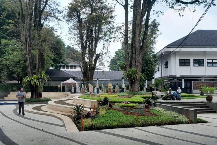 Taman Sejarah Bandung: Daya Tarik, Jam Buka, dan Tiket Masuk