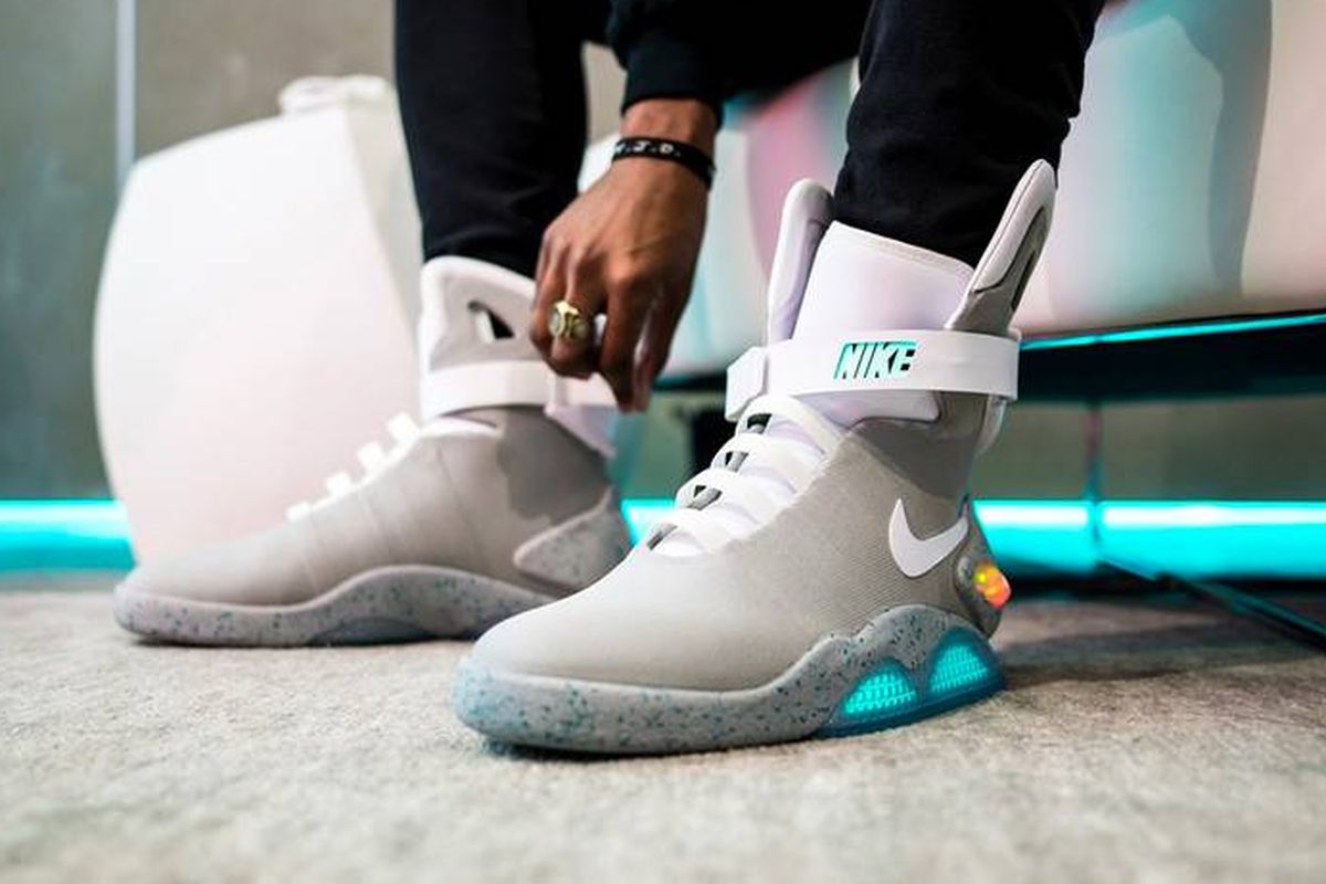 Nike MAG