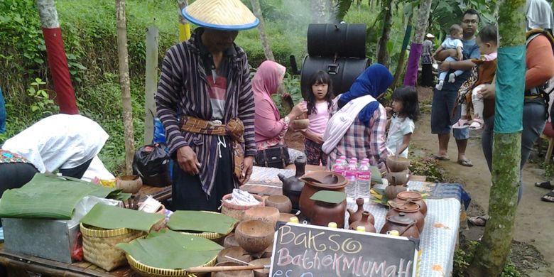 Bakso bathok di Radja Pendapa, Kabupaten Kendal, Jawa Tengah.