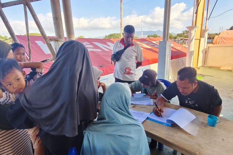 Pengungsi Gempa di Sikka Mulai Dipulangkan, Prioritas yang Rumah Rusak Ringan dan Tak Rusak