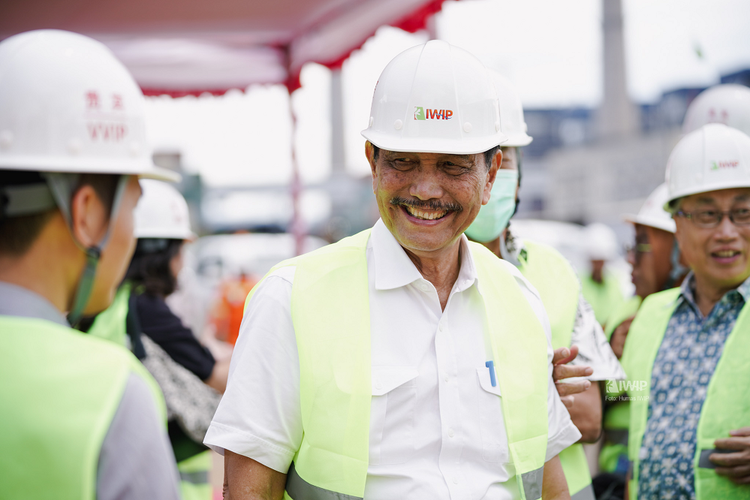 Menko Kemaritiman Luhut Binsar Pandjaitan.