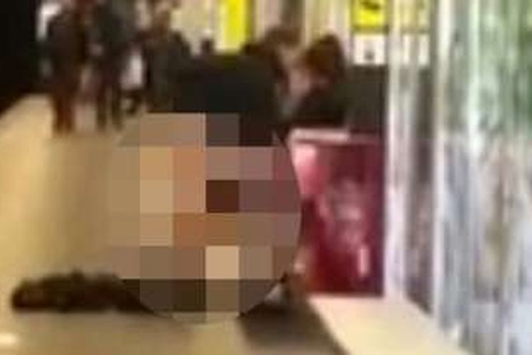 Sepasang Kekasih Bersetubuh Di Kursi Stasiun Disaksikan Banyak Mata