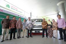 Toyota Indonesia Donasikan Hiace untuk Dunia Pendidikan