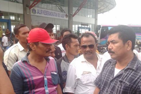 Terminal Bayangan Penyebab Karyawan PO Demo di Terminal Pulo Gebang