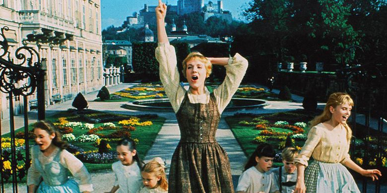 Adegan Do Re Mi dalam film Sound of Music pada anak tangga Mirabell Gardens di Salzburg, Austria.