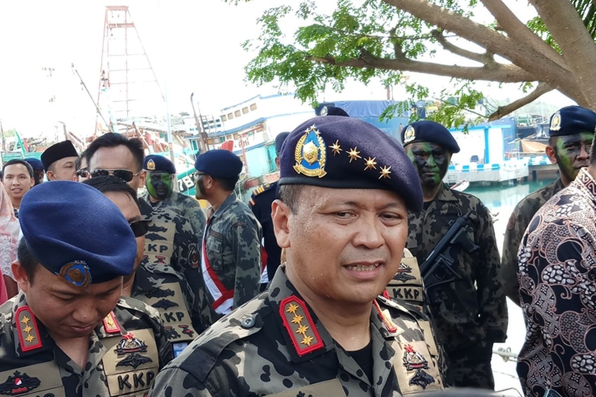 Menteri Kelautan dan Perikanan (KKP) Edhy Prabowo mengakui penenggelaman kapal saat ini memang tidak ada. Akan tetapi bagi Kapal Ikan Asing (KIA) yang ketahuan melakukan ilegal fishing atau pencurian ikan di laut Indonesia, dan saat akan ditangkap melarikan diri, itulah yang akan langsung ditenggelamkan.