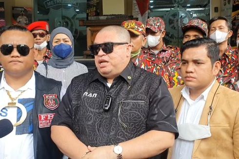 Razman Nasution Dampingi Pelapor Hotman Paris Jalani Pemeriksaan di Mapolda Metro Jaya