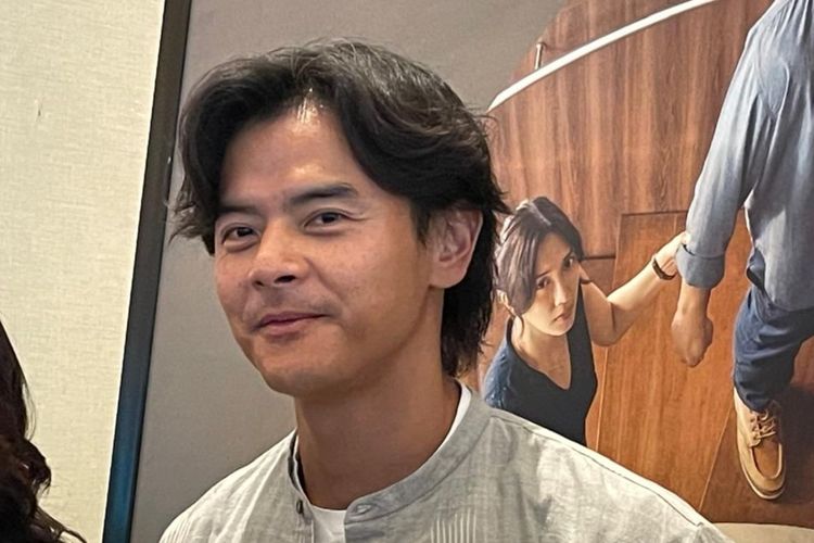 Kembali Jadi Jonathan, Dion Wiyoko Sebut Karakternya di Sore Istri dari Masa Depan Lebih Dewasa