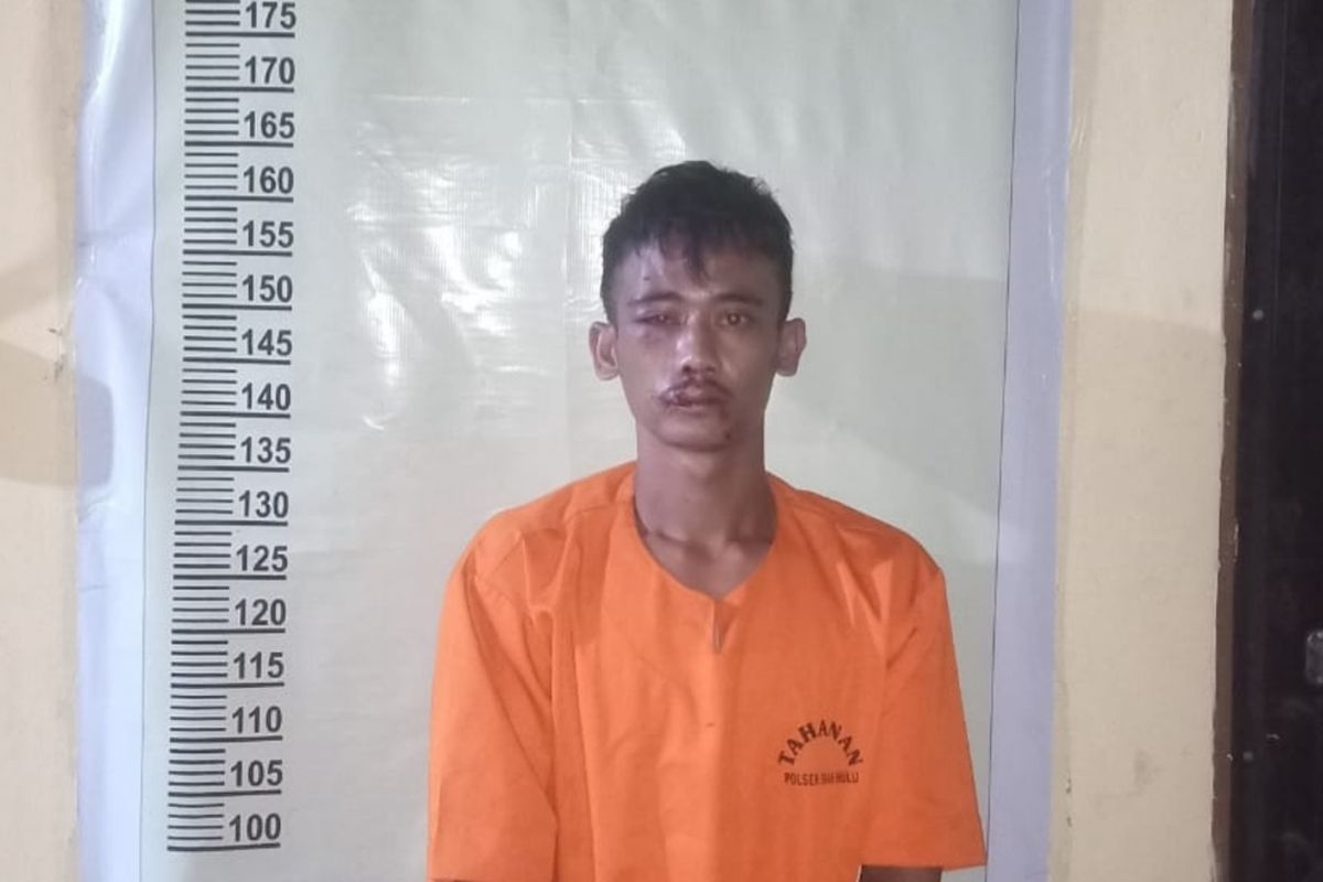 Pelaku begal, Yosep (24), diamankan di Polsek Siak Hulu di Kabupaten Kampar, Riau, Rabu (25/1/2023).