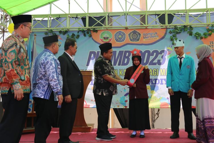 Pemkab Blora bersama STAI dan STKIP Muhammadiyah siapkan beasiswa tidak mampu untuk mahasiswa.