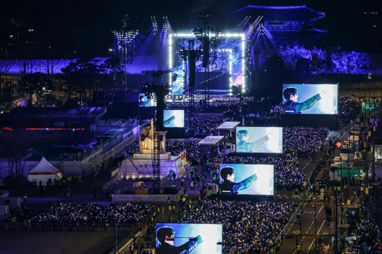 Konser comeback ?BTS THE COMEBACK LIVE | ARIRANG? yang diselenggarakan pada 21 Maret 2026.
