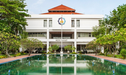 Kuliah S2-S3 Hanya 4 Tahun? Cek Program Beasiswa 'Fast Track' ITS