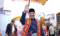 Festival Danau Ranau XXIII Digelar, Herman Deru: Saya Takjub dengan Event Ini
