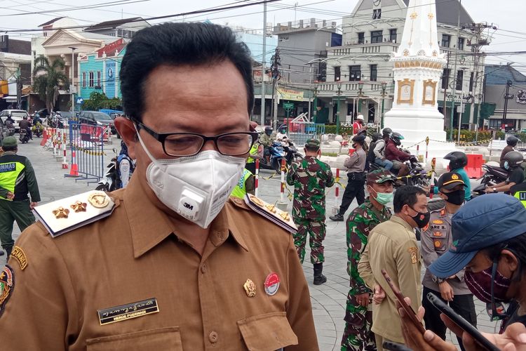 Heroe saat meninjau kawasan Tugu Pal Putih Yogyakarta