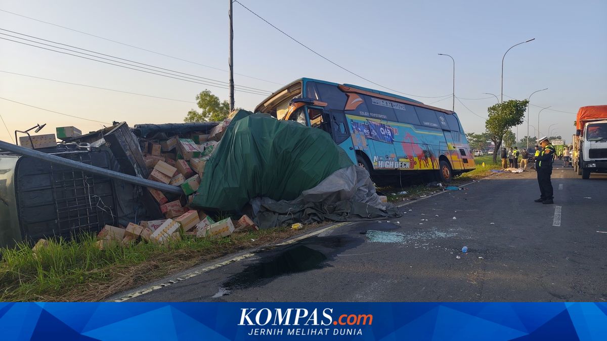 Kecelakaan Beruntun 5 Kendaraan di Bangkalan: Pasutri Tewas, Sopir Bus Diduga Microsleep