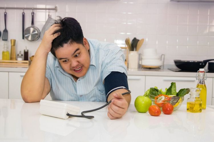 Ilustrasi mengukur tekanan darah