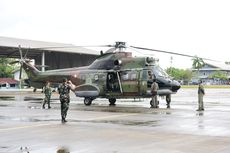 TNI Kerahkan Helikopter Super Puma Kirim Kotak Suara Ke TPS di Papua