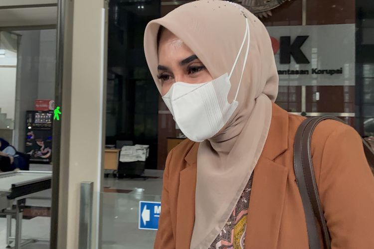 KPK Cecar Legislator Vinna Ledy Terkait Penerimaan Mobil hingga Apartemen