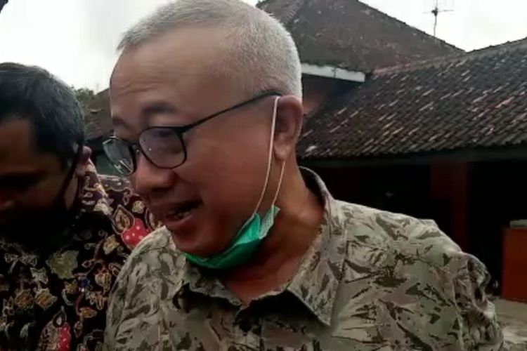 Paslon Bupati Bantul Suharsono saat di Bawaslu Bantul Kamis (26/11/2020)