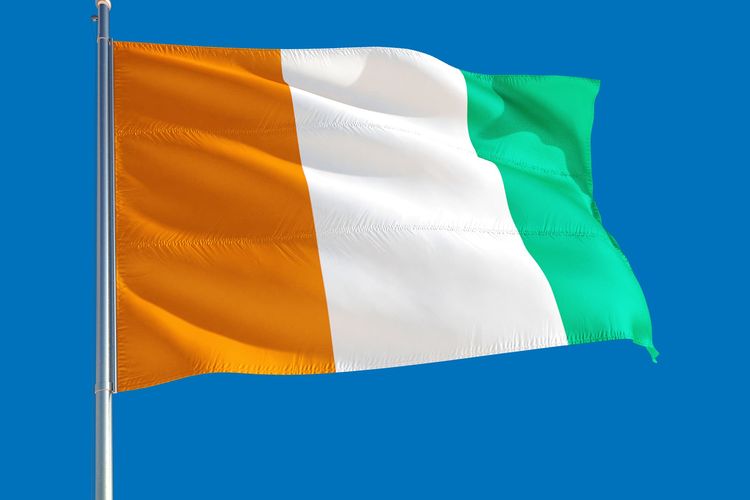Bendera Pantai Gading.