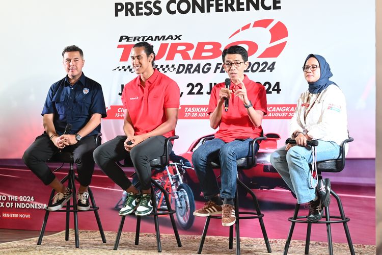 Pertamina Patra Niaga menggelar Pertamax Turbo Drag Fest 2024 akan diselenggarakan sebanyak tiga kali, dimulai di Lapangan Terbang Cicangkal, Bogor pada 13-14 Juli 2024 dan 17-18 Agustus 2024, serta di Lapangan Udara Wiriadinata, Tasikmalaya pada 27-28 Juli 2024.