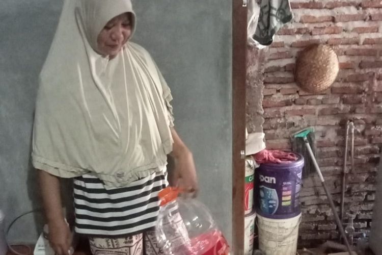 Kemarau Panjang di Meteseh Semarang: Warga Terpaksa Beli Air Galon dan Mandi Sehari Sekali