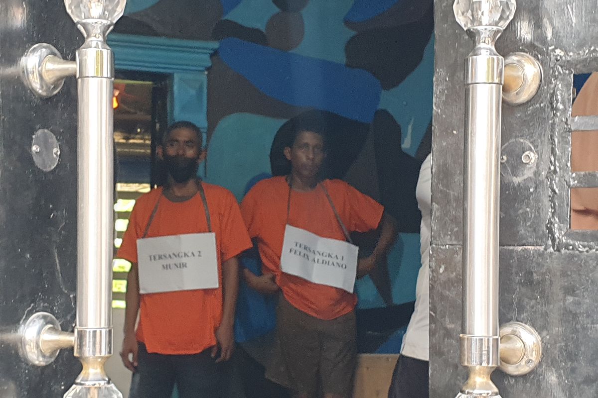 Felix Aldiano, dan Munir dihadirkan saat Ditresnarkoba Polda Sumut menggelar pra rekonstruksi pada Senin (28/7/2025). 