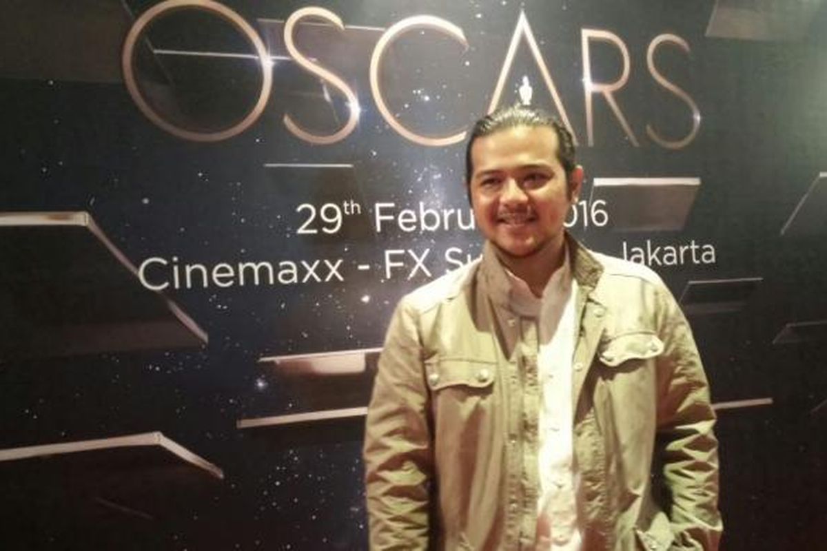 Ramon Y Tungka di karpet merah live streaming Academy Awards 2016 di Cinemaxx, fX Lifestyle, Jakarta Selatan, Senin (29/2/2016)