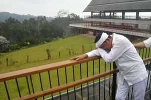 Menangis di Megamendung, Groundbreaking di Purwakarta