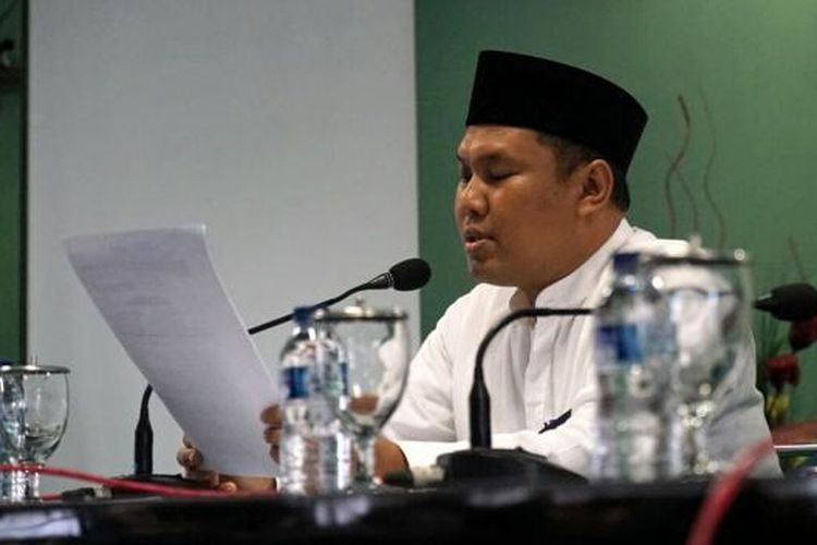 Wakil Sekretaris Jenderal MUI Sholahuddin Al-Aiyub saat memberikan keterangan di gedung MUI, Menteng, Jakarta Pusat, Selasa (22/11/2016).